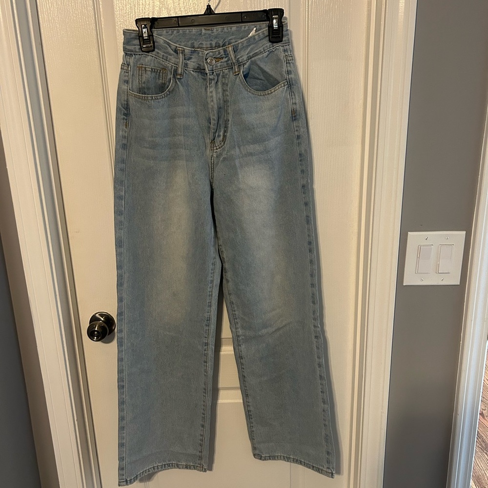 Women’s wide leg jeans